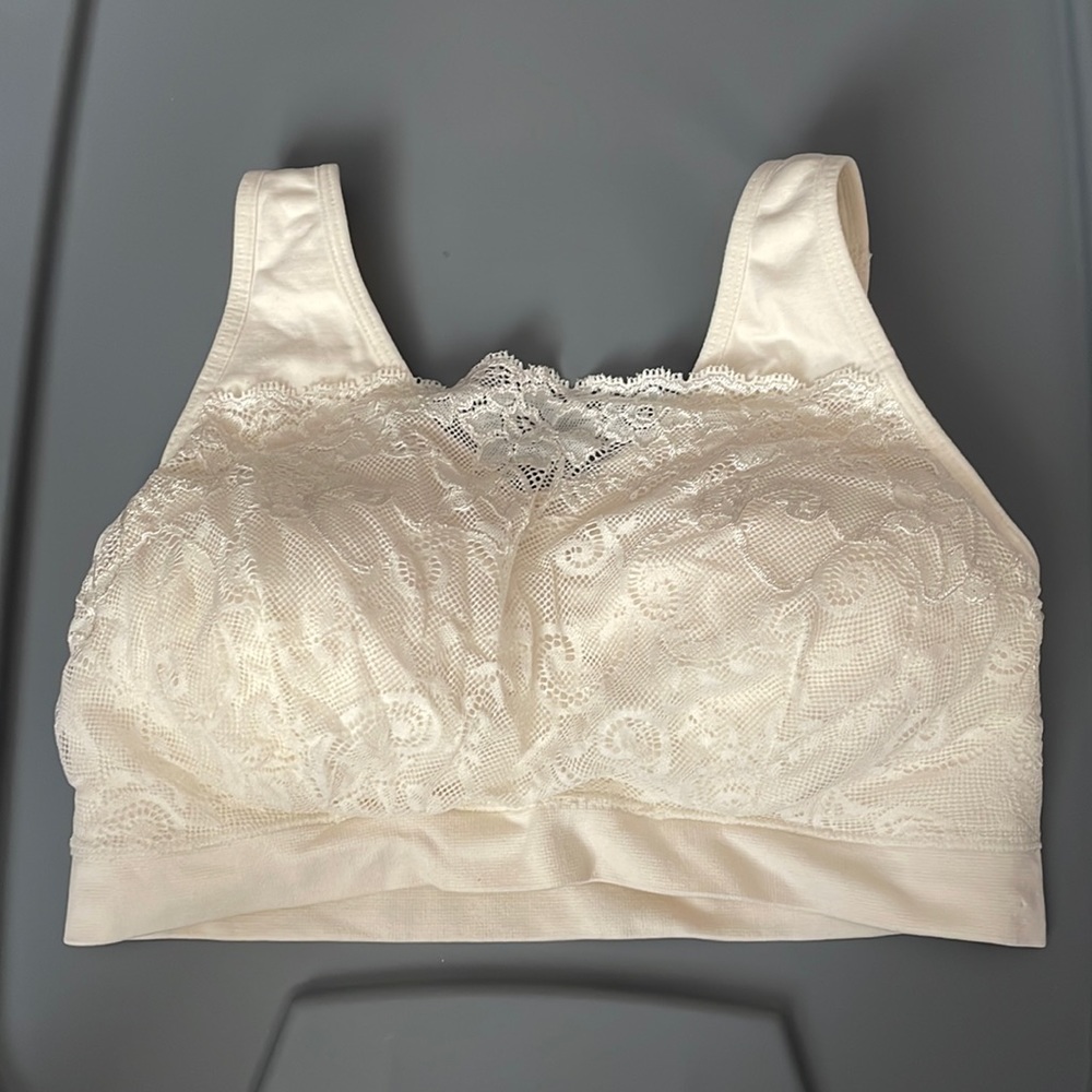 Off white sports bra with lace detailing